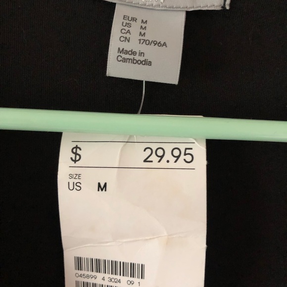 NWT H&M black dress - Picture 3 of 3